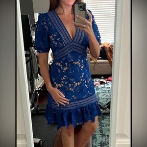 NWT Adelyn Rae V-Neck Floral Lace Short Sleeve Sheath Dress